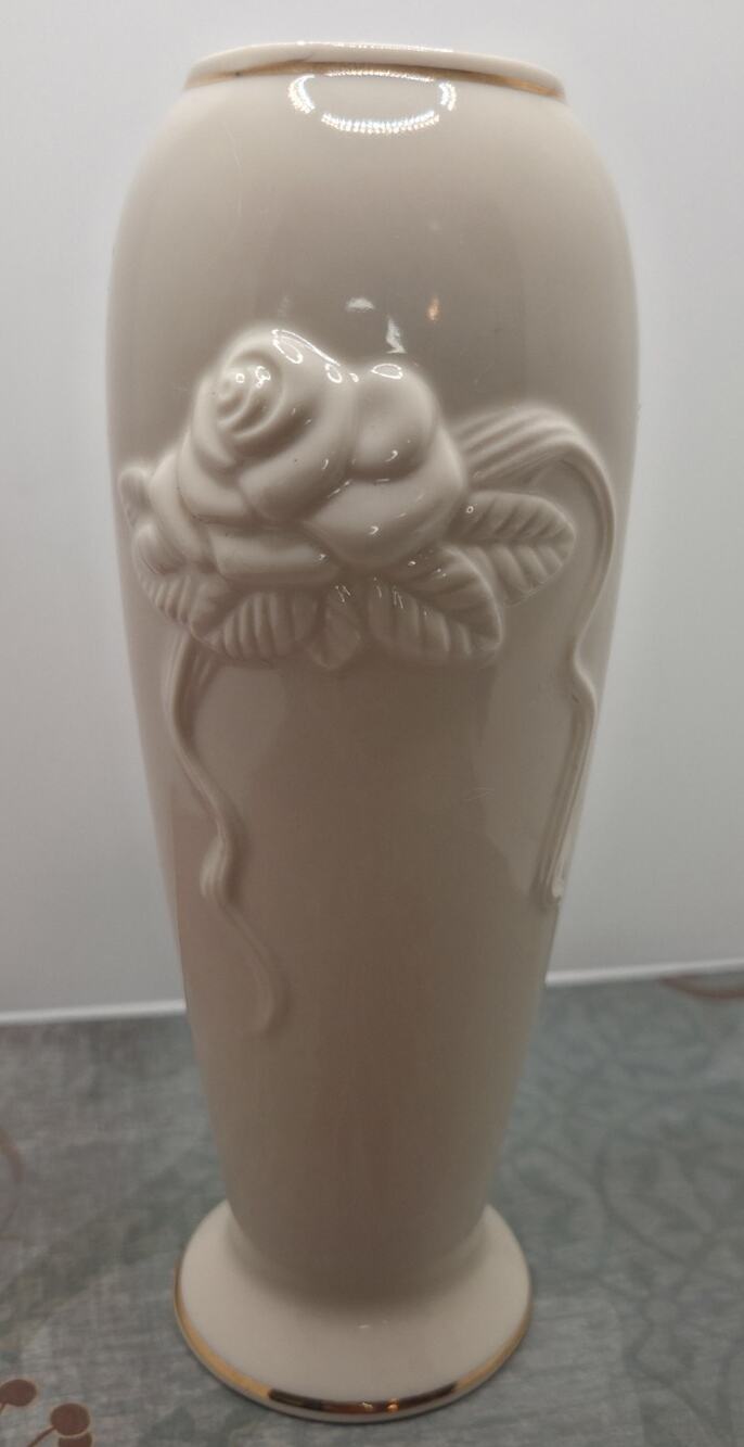 Vintage Lenox Rose Vase 24 K Gold Trim 7-3/4" Cream Cottagecore Romantic
